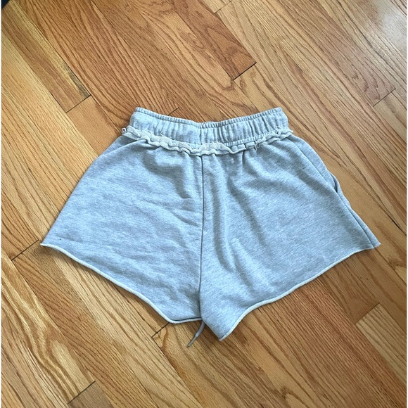 Revival Altar’d State Grey Distressed Comfy Sweatshorts Size XS - Picture 5 of 5